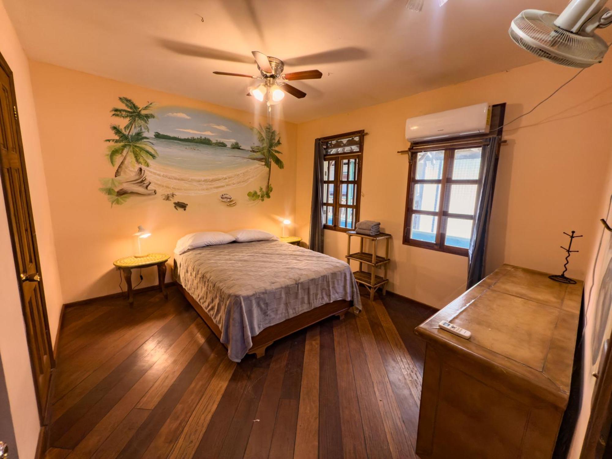 Saigon Bay Bed & Breakfast Бокас дел Торо Стая снимка